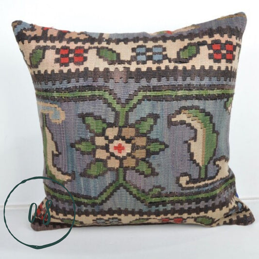 Kilim Cushion 08